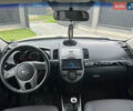 Бежевий Кіа Soul, об'ємом двигуна 0 л та пробігом 230 тис. км за 5700 $, фото 12 на Automoto.ua