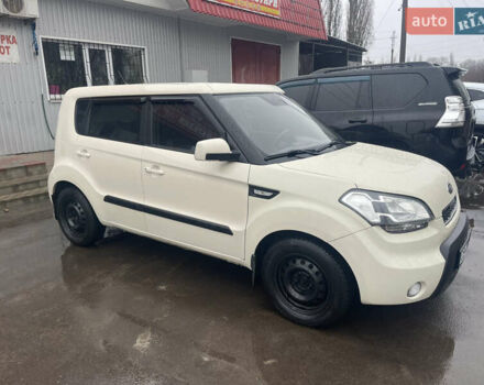 Бежевый Киа Soul, объемом двигателя 1.59 л и пробегом 180 тыс. км за 6700 $, фото 1 на Automoto.ua