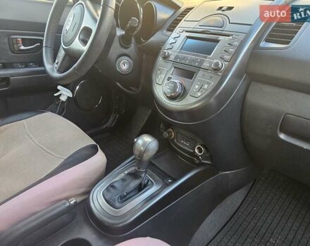 Бежевий Кіа Soul, об'ємом двигуна 1.59 л та пробігом 71 тис. км за 9800 $, фото 3 на Automoto.ua
