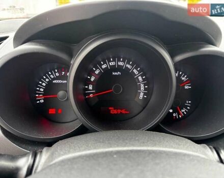 Бежевый Киа Soul, объемом двигателя 1.6 л и пробегом 107 тыс. км за 6990 $, фото 20 на Automoto.ua