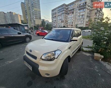 Бежевий Кіа Soul, об'ємом двигуна 1.59 л та пробігом 71 тис. км за 9800 $, фото 5 на Automoto.ua