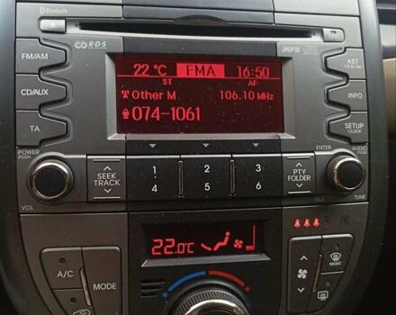 Бежевий Кіа Soul, об'ємом двигуна 1.59 л та пробігом 103 тис. км за 8000 $, фото 20 на Automoto.ua