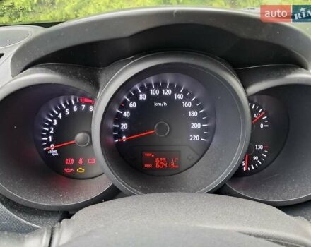 Бежевий Кіа Soul, об'ємом двигуна 1.59 л та пробігом 60 тис. км за 7097 $, фото 5 на Automoto.ua