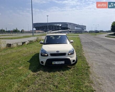 Бежевий Кіа Soul, об'ємом двигуна 1.6 л та пробігом 126 тис. км за 7320 $, фото 4 на Automoto.ua
