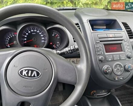 Бежевий Кіа Soul, об'ємом двигуна 1.59 л та пробігом 60 тис. км за 7097 $, фото 9 на Automoto.ua