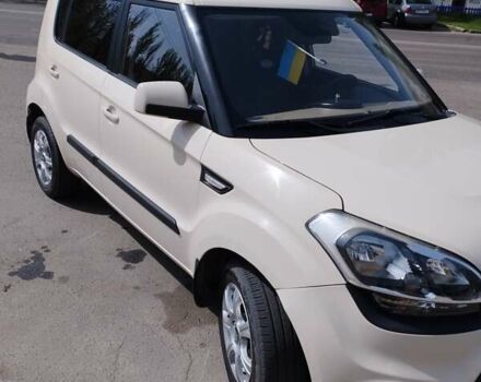 Бежевий Кіа Soul, об'ємом двигуна 1.59 л та пробігом 93 тис. км за 8500 $, фото 9 на Automoto.ua