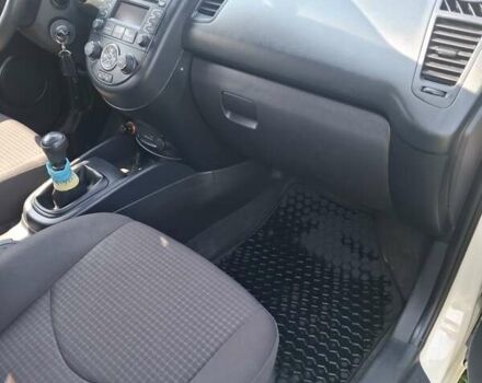 Бежевий Кіа Soul, об'ємом двигуна 1.6 л та пробігом 126 тис. км за 7320 $, фото 8 на Automoto.ua