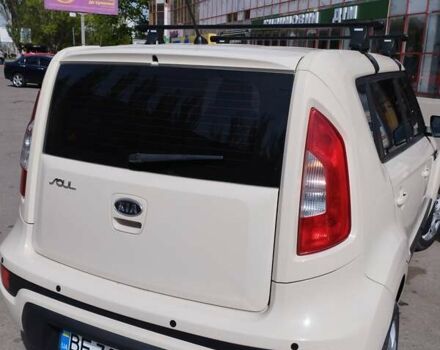 Бежевий Кіа Soul, об'ємом двигуна 1.59 л та пробігом 93 тис. км за 8500 $, фото 1 на Automoto.ua