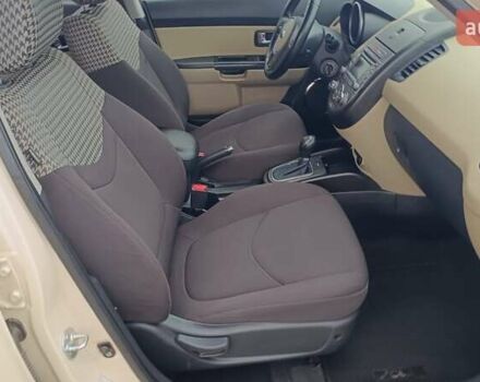 Бежевый Киа Soul, объемом двигателя 2 л и пробегом 101 тыс. км за 9350 $, фото 5 на Automoto.ua