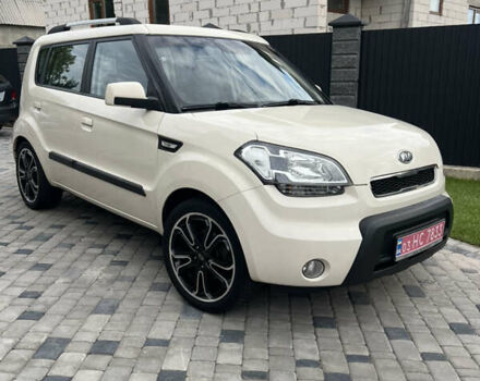 Бежевий Кіа Soul, об'ємом двигуна 0 л та пробігом 230 тис. км за 5700 $, фото 1 на Automoto.ua