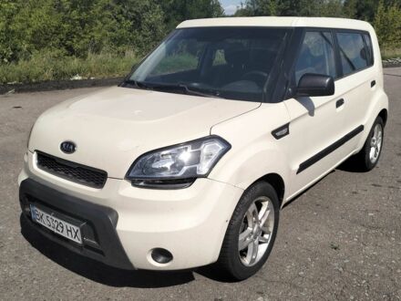 Бежевий Кіа Soul, об'ємом двигуна 1.6 л та пробігом 233 тис. км за 5499 $, фото 1 на Automoto.ua