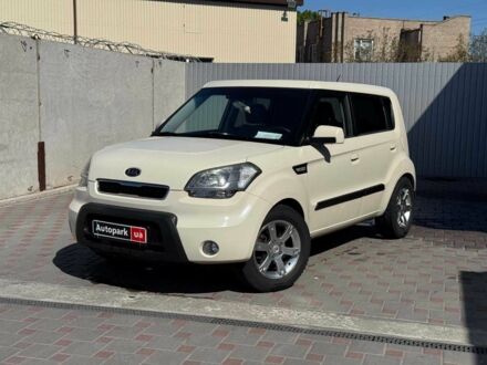 Киа Soul 2010 в Запорожье на Automoto.ua Бежевый Киа Soul, объемом двигателя 1.6 л и пробегом 260 тыс. км за 6990 $, фото 1 на Automoto.ua