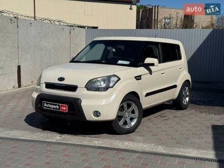 Киа Soul 2010 в Запорожье на Automoto.ua Бежевый Киа Soul, объемом двигателя 1.6 л и пробегом 260 тыс. км за 5790 $, фото 1 на Automoto.ua