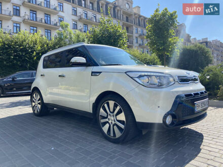 Киа Soul 2014 в Одессе на Automoto.ua Бежевый Киа Soul, объемом двигателя 1.59 л и пробегом 69 тыс. км за 13200 $, фото 1 на Automoto.ua