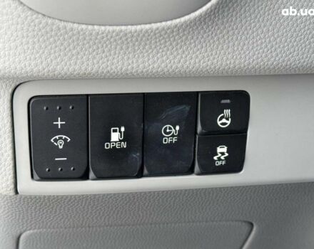 Черный Киа Soul, объемом двигателя 4.2 л и пробегом 122 тыс. км за 10490 $, фото 16 на Automoto.ua