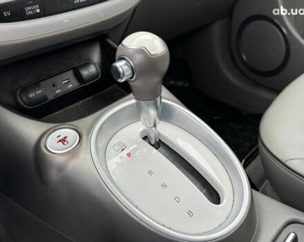 Черный Киа Soul, объемом двигателя 4.2 л и пробегом 122 тыс. км за 10490 $, фото 18 на Automoto.ua