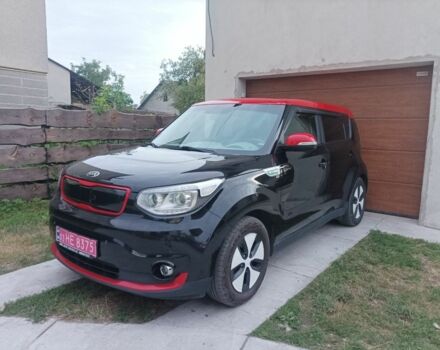 Чорний Кіа Soul, об'ємом двигуна 0 л та пробігом 200 тис. км за 8800 $, фото 1 на Automoto.ua
