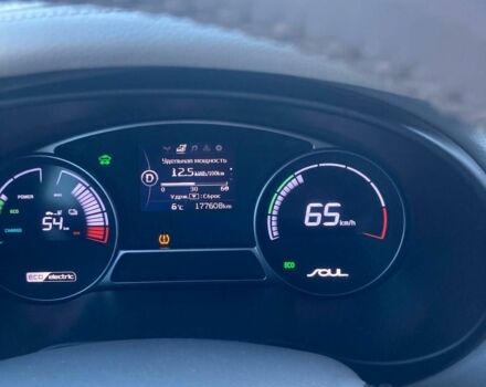 Чорний Кіа Soul, об'ємом двигуна 0 л та пробігом 175 тис. км за 6000 $, фото 11 на Automoto.ua