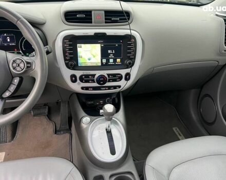 Черный Киа Soul, объемом двигателя 0 л и пробегом 100 тыс. км за 9790 $, фото 26 на Automoto.ua