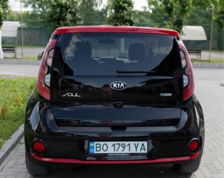Черный Киа Soul, объемом двигателя 0 л и пробегом 101 тыс. км за 9100 $, фото 4 на Automoto.ua
