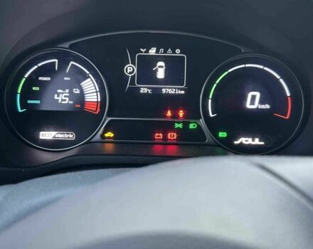 Чорний Кіа Soul, об'ємом двигуна 0 л та пробігом 97 тис. км за 8000 $, фото 7 на Automoto.ua