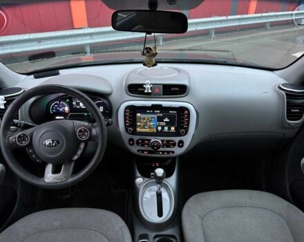 Черный Киа Soul, объемом двигателя 0 л и пробегом 100 тыс. км за 8790 $, фото 12 на Automoto.ua