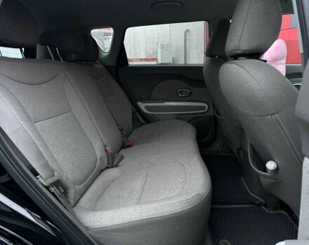Черный Киа Soul, объемом двигателя 0 л и пробегом 100 тыс. км за 8790 $, фото 10 на Automoto.ua