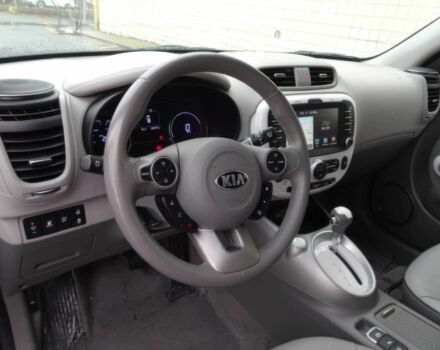 Черный Киа Soul, объемом двигателя 0 л и пробегом 54 тыс. км за 7600 $, фото 5 на Automoto.ua