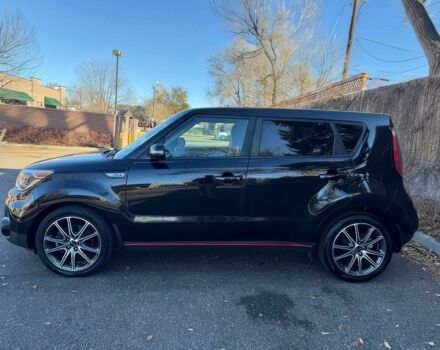 Черный Киа Soul, объемом двигателя 1.6 л и пробегом 65 тыс. км за 6000 $, фото 3 на Automoto.ua