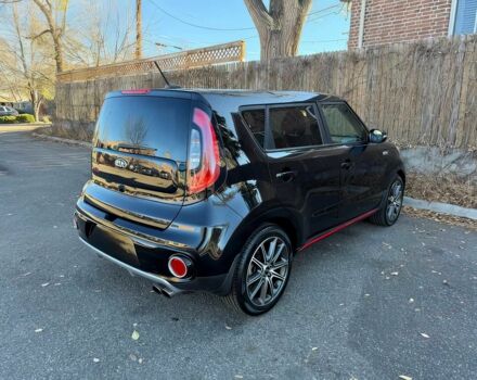 Черный Киа Soul, объемом двигателя 1.6 л и пробегом 65 тыс. км за 6000 $, фото 4 на Automoto.ua