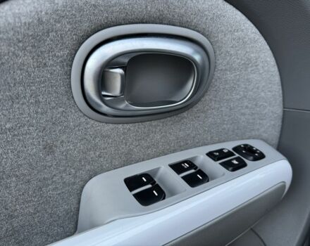 Черный Киа Soul, объемом двигателя 0 л и пробегом 160 тыс. км за 8500 $, фото 6 на Automoto.ua