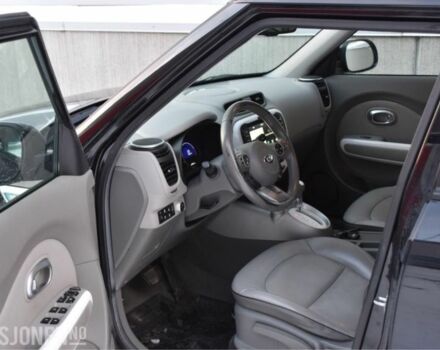 Черный Киа Soul, объемом двигателя 0 л и пробегом 79 тыс. км за 7100 $, фото 4 на Automoto.ua