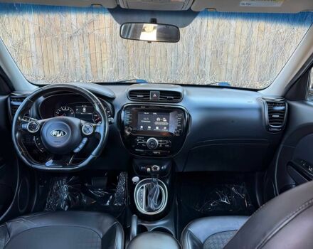Черный Киа Soul, объемом двигателя 1.6 л и пробегом 65 тыс. км за 6000 $, фото 9 на Automoto.ua
