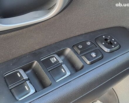 Черный Киа Soul, объемом двигателя 1.6 л и пробегом 112 тыс. км за 15990 $, фото 6 на Automoto.ua