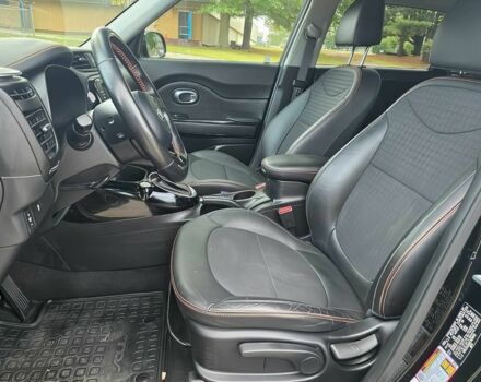 Черный Киа Soul, объемом двигателя 1.6 л и пробегом 43 тыс. км за 7000 $, фото 8 на Automoto.ua