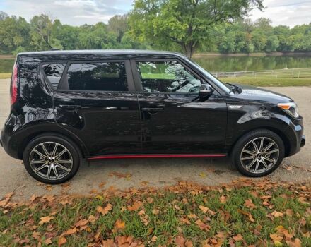 Черный Киа Soul, объемом двигателя 1.6 л и пробегом 43 тыс. км за 7000 $, фото 7 на Automoto.ua