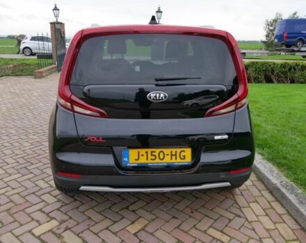 Чорний Кіа Soul, об'ємом двигуна 0 л та пробігом 74 тис. км за 17467 $, фото 2 на Automoto.ua