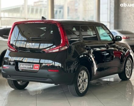 Черный Киа Soul, объемом двигателя 2 л и пробегом 50 тыс. км за 15990 $, фото 3 на Automoto.ua