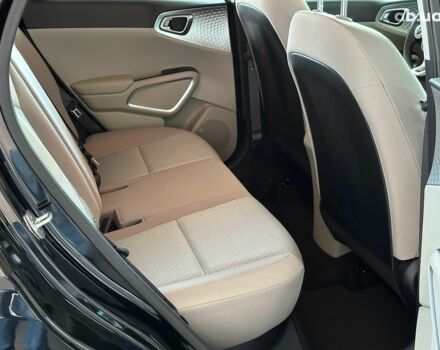 Черный Киа Soul, объемом двигателя 2 л и пробегом 50 тыс. км за 15990 $, фото 17 на Automoto.ua