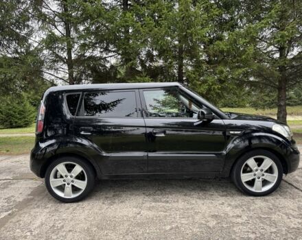 Черный Киа Soul, объемом двигателя 1.6 л и пробегом 290 тыс. км за 8200 $, фото 4 на Automoto.ua