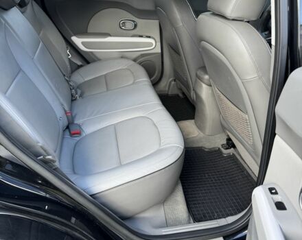 Чорний Кіа Soul, об'ємом двигуна 0 л та пробігом 111 тис. км за 7500 $, фото 15 на Automoto.ua