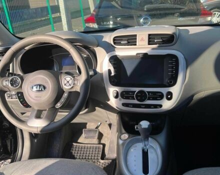 Чорний Кіа Soul, об'ємом двигуна 0 л та пробігом 121 тис. км за 7500 $, фото 3 на Automoto.ua