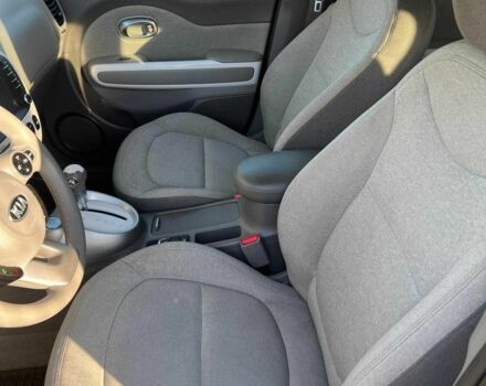 Чорний Кіа Soul, об'ємом двигуна 0 л та пробігом 121 тис. км за 7500 $, фото 4 на Automoto.ua