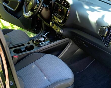Чорний Кіа Soul, об'ємом двигуна 0 л та пробігом 79 тис. км за 18899 $, фото 23 на Automoto.ua