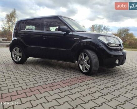 Черный Киа Soul, объемом двигателя 1.58 л и пробегом 209 тыс. км за 7000 $, фото 5 на Automoto.ua