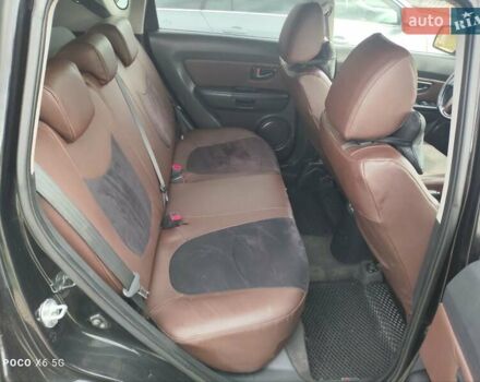 Черный Киа Soul, объемом двигателя 1.58 л и пробегом 209 тыс. км за 7000 $, фото 13 на Automoto.ua