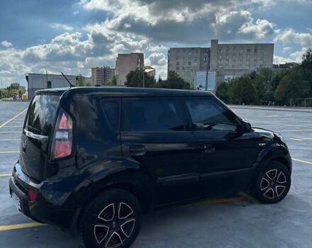 Черный Киа Soul, объемом двигателя 1.59 л и пробегом 214 тыс. км за 5500 $, фото 6 на Automoto.ua