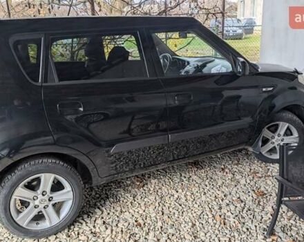 Черный Киа Soul, объемом двигателя 1.58 л и пробегом 187 тыс. км за 7600 $, фото 4 на Automoto.ua
