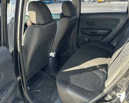 Черный Киа Soul, объемом двигателя 1.59 л и пробегом 214 тыс. км за 5500 $, фото 10 на Automoto.ua