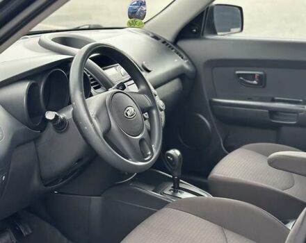 Черный Киа Soul, объемом двигателя 1.6 л и пробегом 279 тыс. км за 7700 $, фото 10 на Automoto.ua